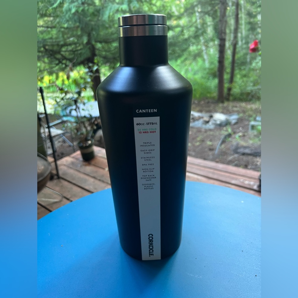 60 oz Corkcicle canteen